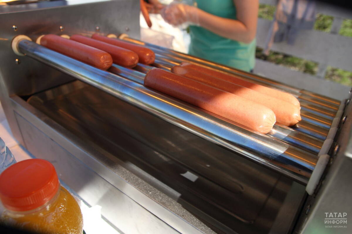 Эксперт призвал при выборе сосисок обращать внимание на маркировку ГОСТ