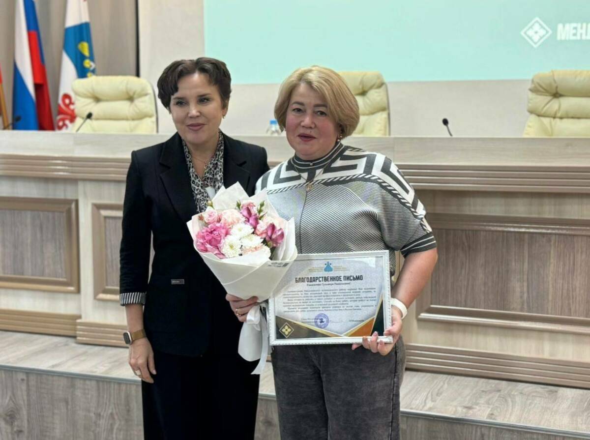 В Менделеевске наградили старшую медсестру районной больницы – участницу СВО