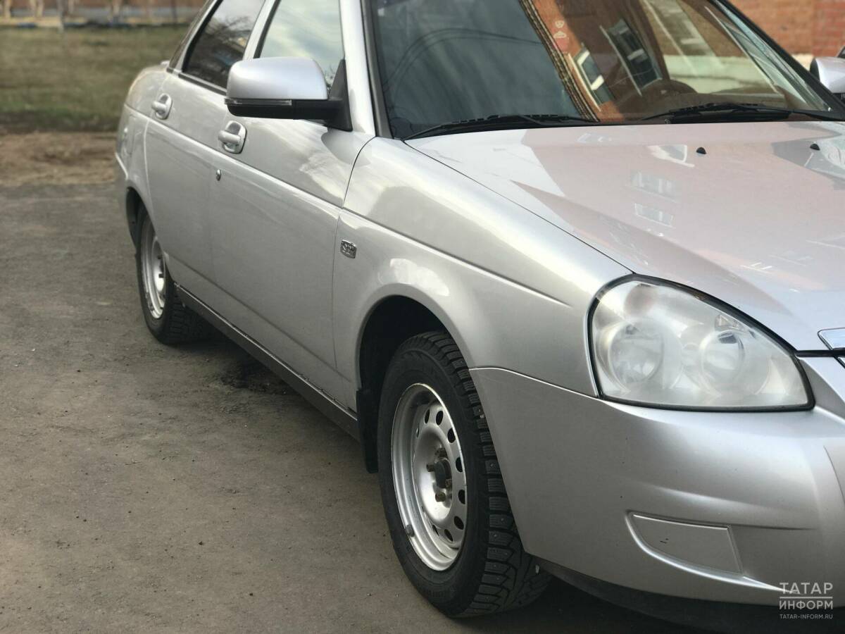 Автоюрист объяснил, какую машину могут эвакуировать с парковки без согласия владельца