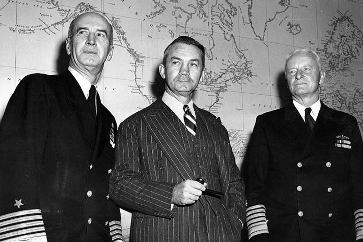 НАТО пугает войной с Россией: в ЕС начался психоз вокруг мифического «русского вторжения»