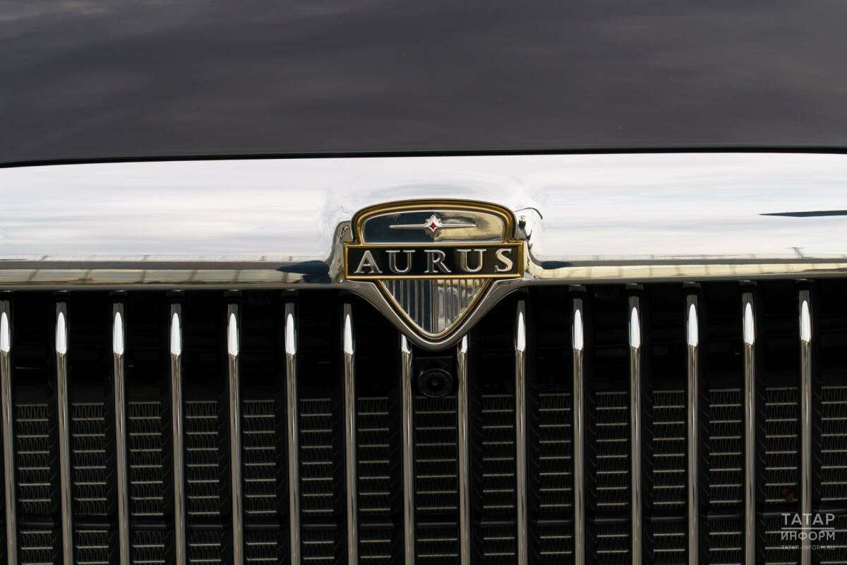 СМИ: «Газпром» получил контрольный пакет производителя лимузинов Aurus