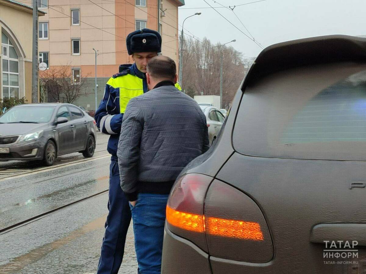 Автоюрист Шкуматов предупредил водителей о лишении прав за стертый номер