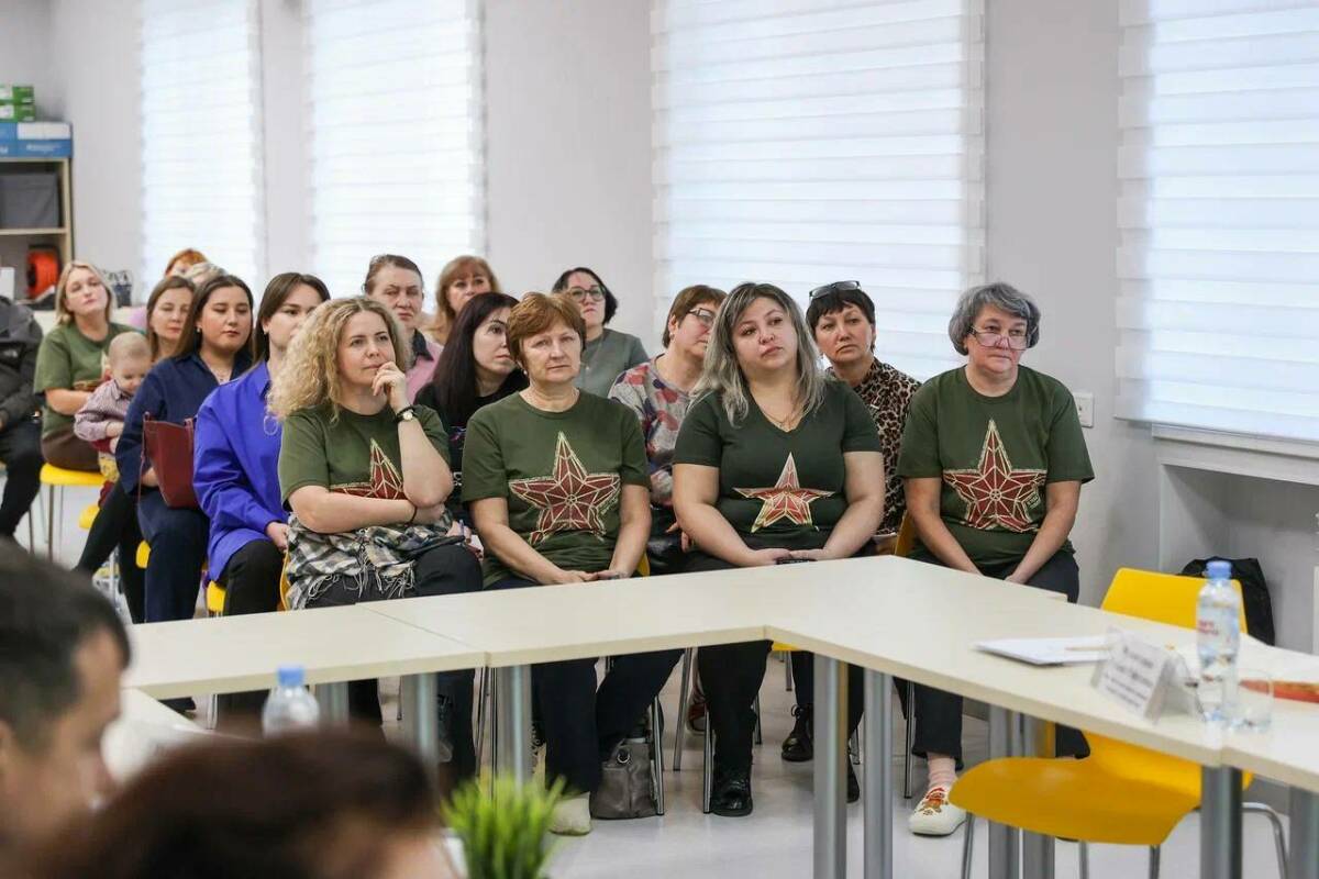 Правовая и психологическая помощь: в Альметьевске обсудили меры поддержки семей СВО
