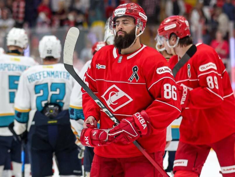 «Спартак» и «Сибирь» совершили обмен