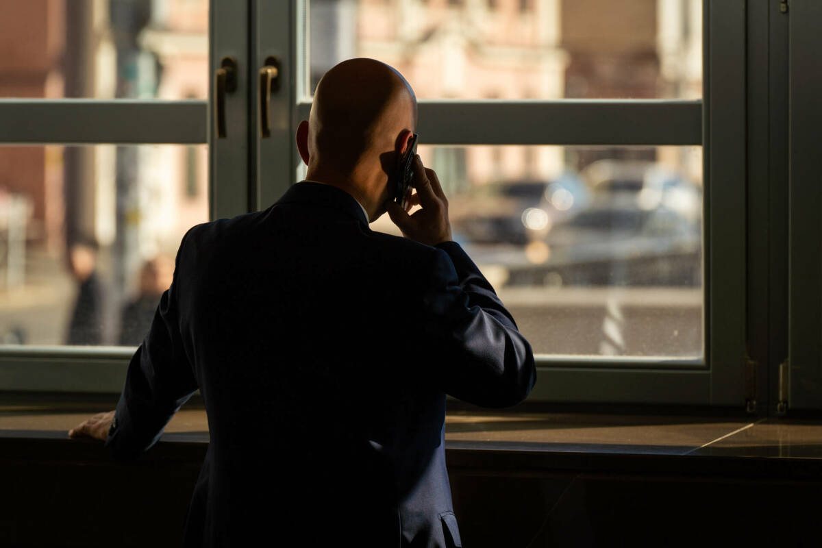 Филолог рассказала, что в будущем люди будут реже использовать отчества в разговоре