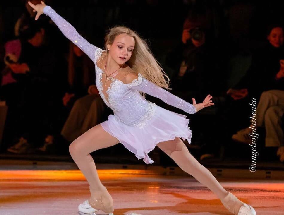 Плющенко подал жалобу на мать Костылевой за жестокое обращение с дочерью