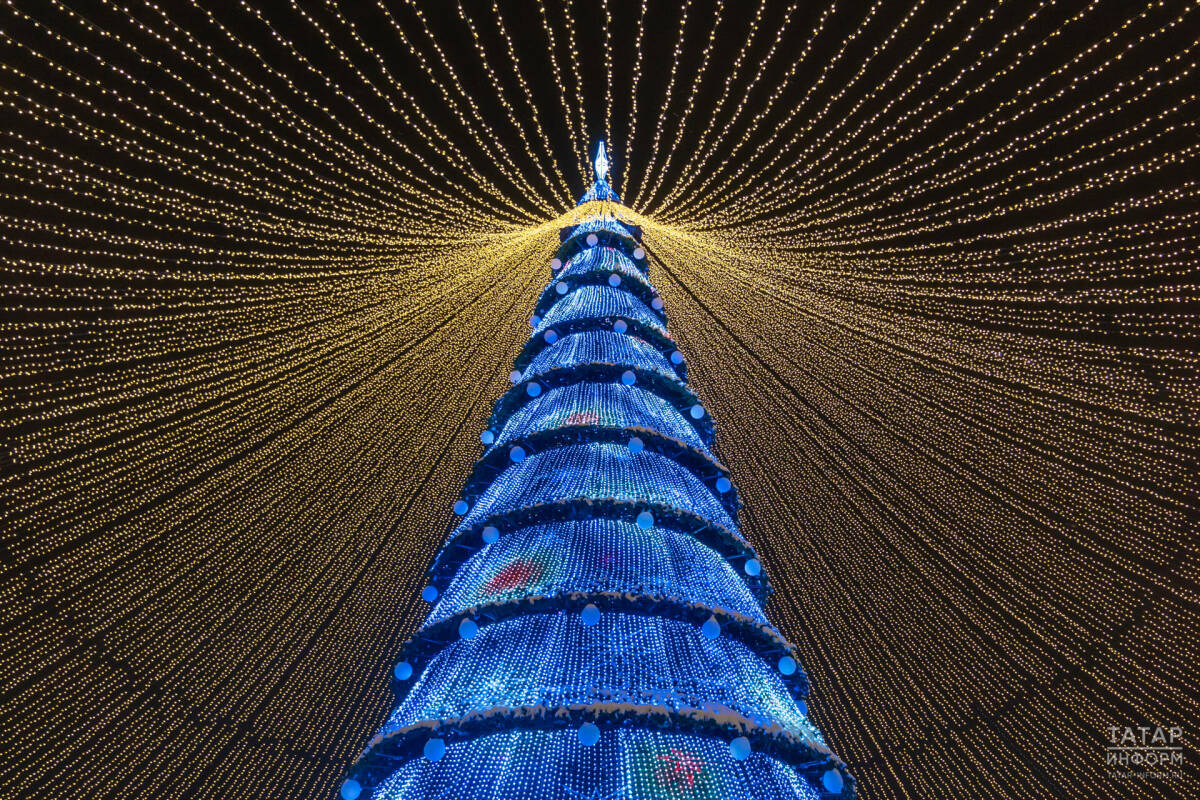 Санкт-Петербург обогнал Москву по тратам на оформление города к Новому году