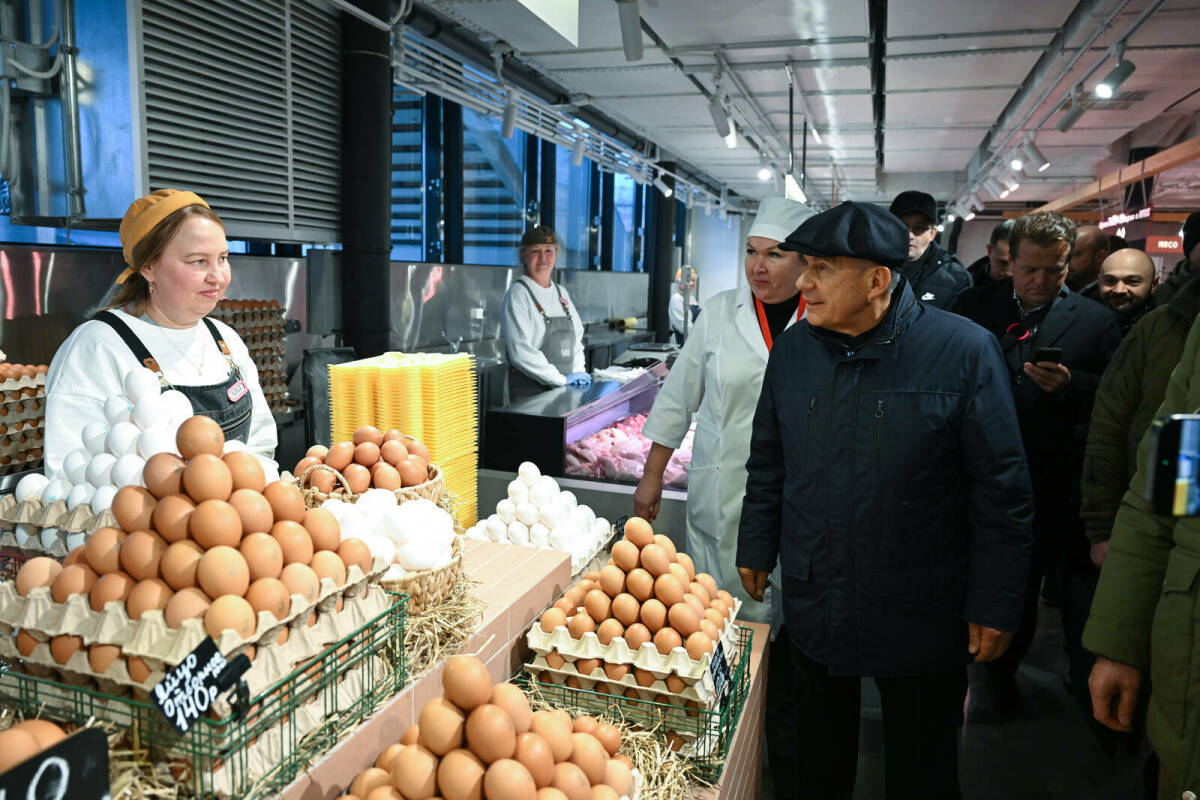 Рөстәм Миңнеханов Казанда яңартылган Мәскәү базарында булды