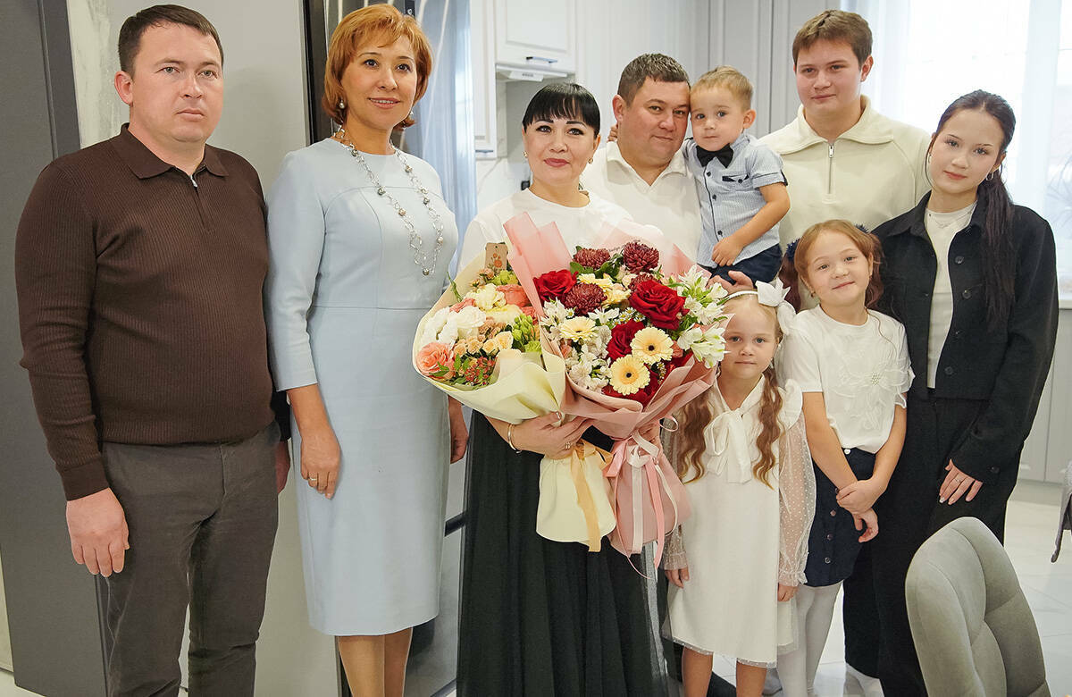 «Лучшие мамы на Земле»: многодетные женщины – о том, как совмещать материнство и карьеру