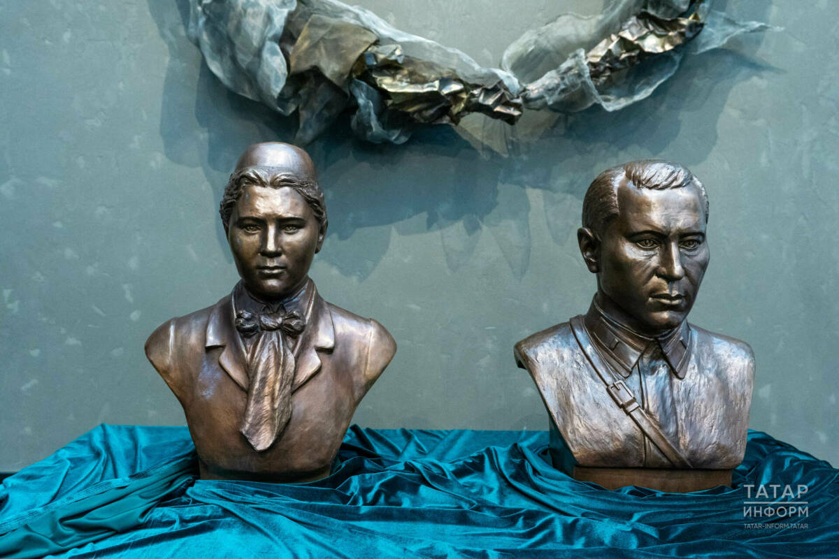 Бюсты Тукая и Джалиля передали в Омскую и Оренбургскую области