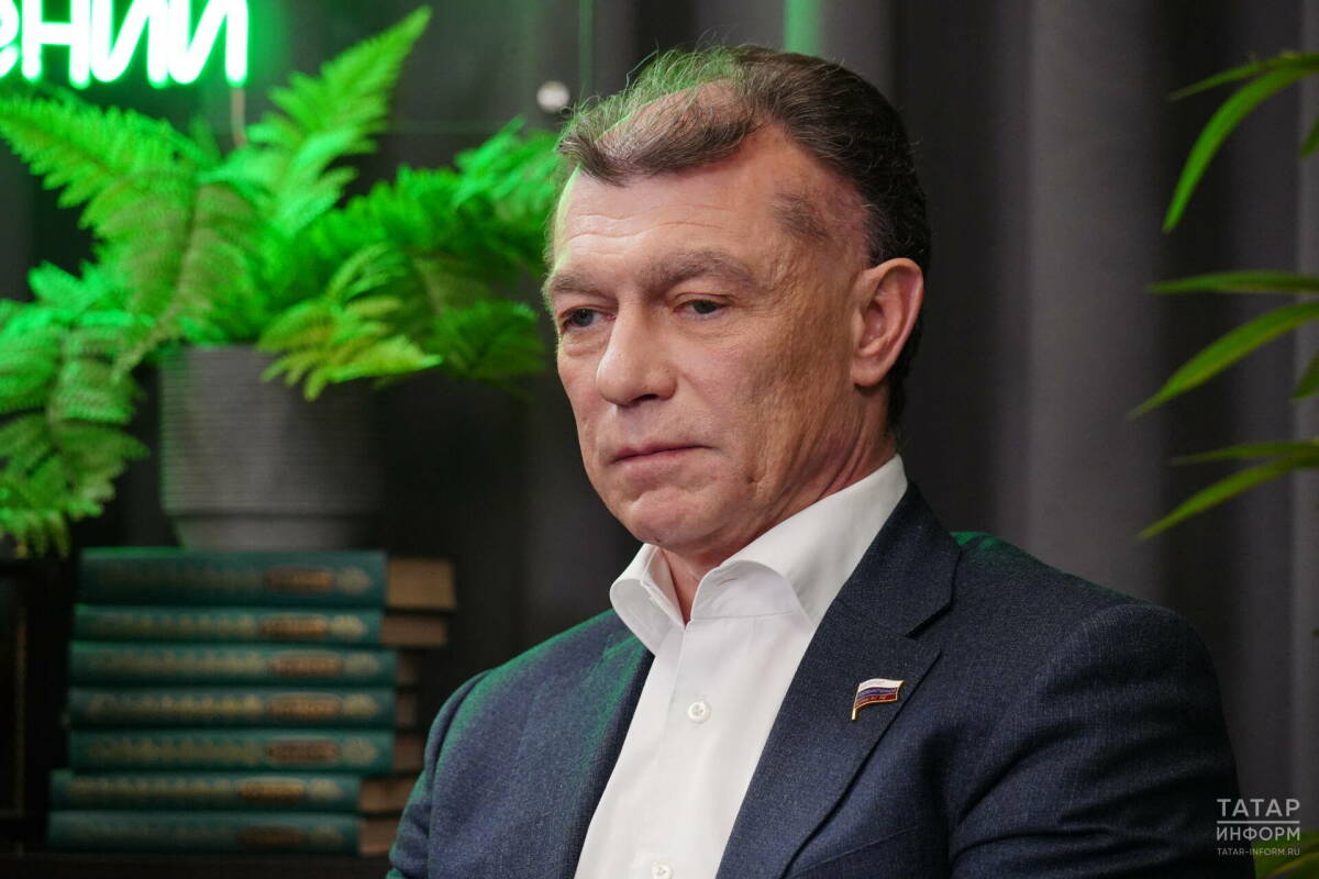 Топилин Татарстан халкын Дәүләт флагы көне белән котлады