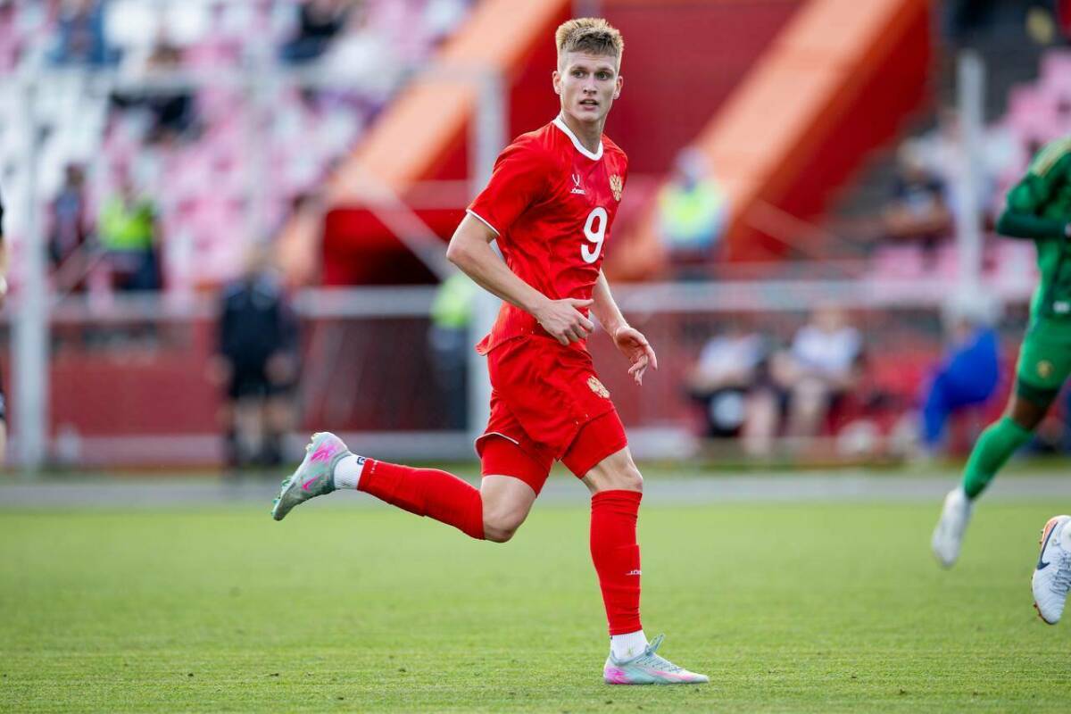 Нападающий КАМАЗа Моторин вызван в молодежную сборную России