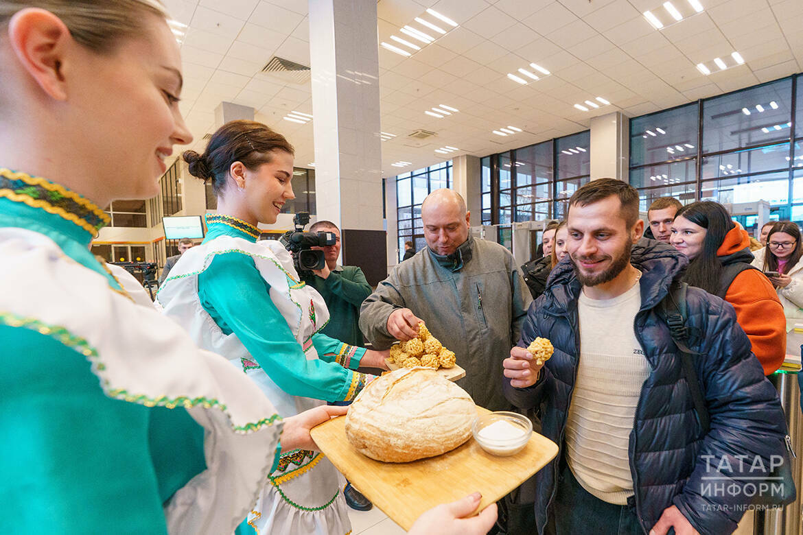 Гуманитарные миссии, гранты, форумы: как выстраивают диалог молодежи Татарстана и ЛНР