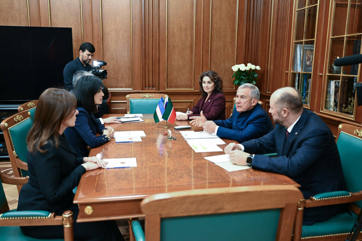 Минниханов обсудил развитие сотрудничества с главой Администрации Президента Узбекистана