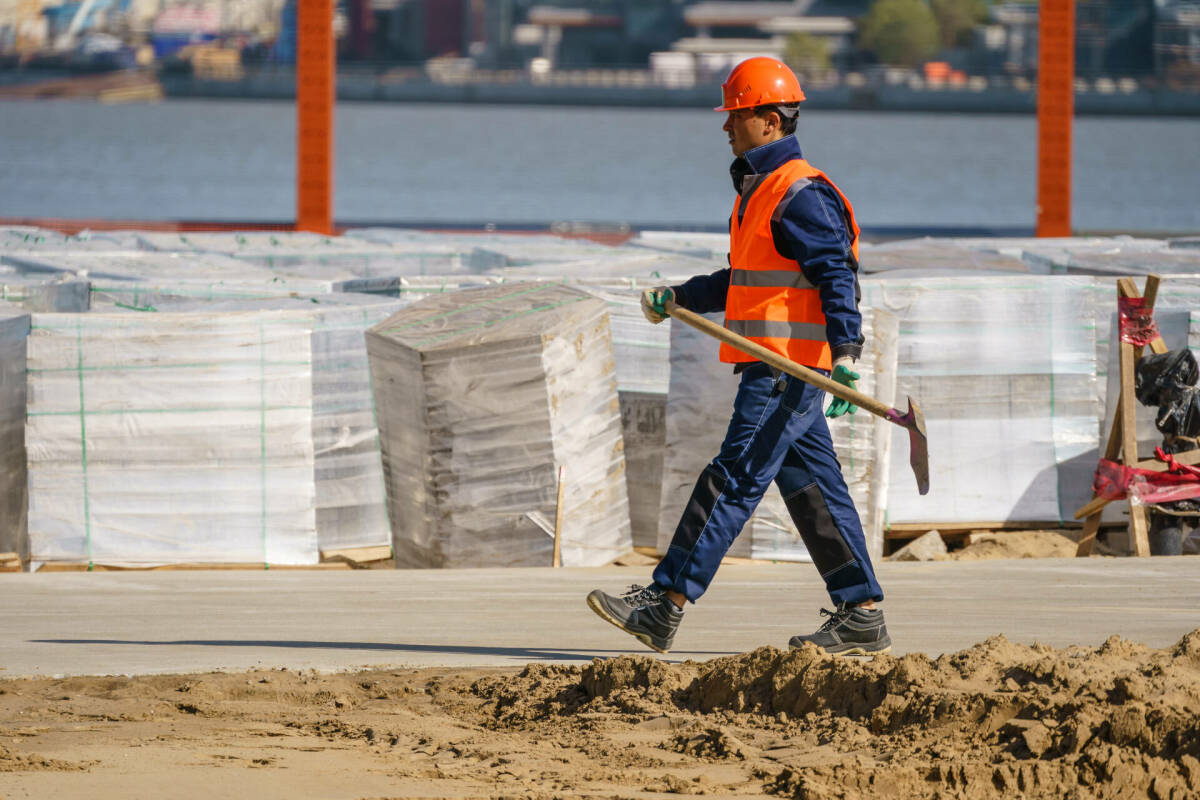 «По серому рынку труда еще много работы»: как изменилась экономика Казани в 2025 году