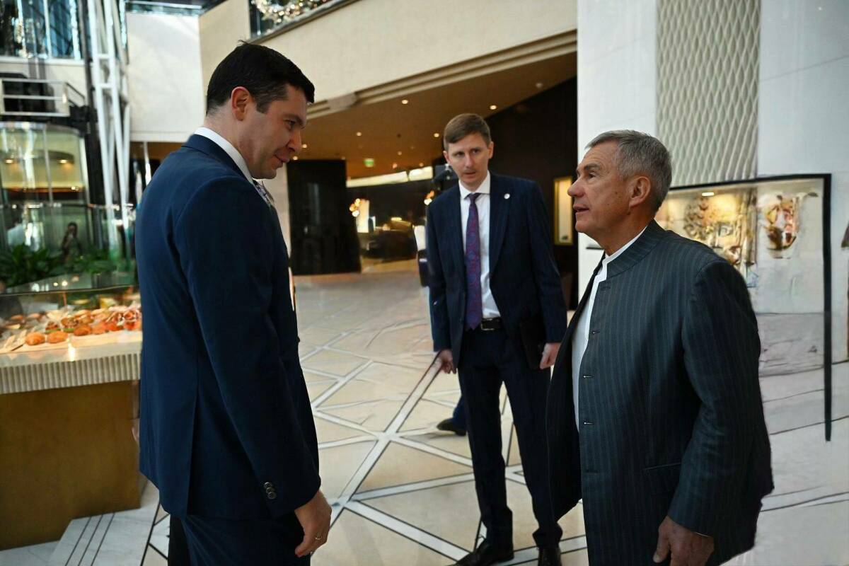 Минниханов прибыл в ОАЭ с рабочей поездкой