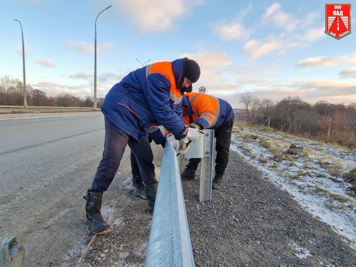 В Челнах отбойник, установленный за часы до ДТП, спас водителя от тяжких последствий