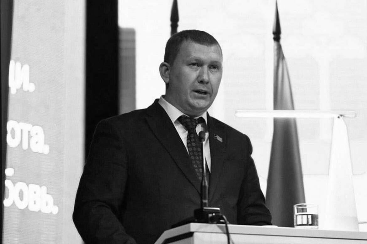 В Нижнекамске почтили память главы Шереметьевского поселения Владислава Никишина