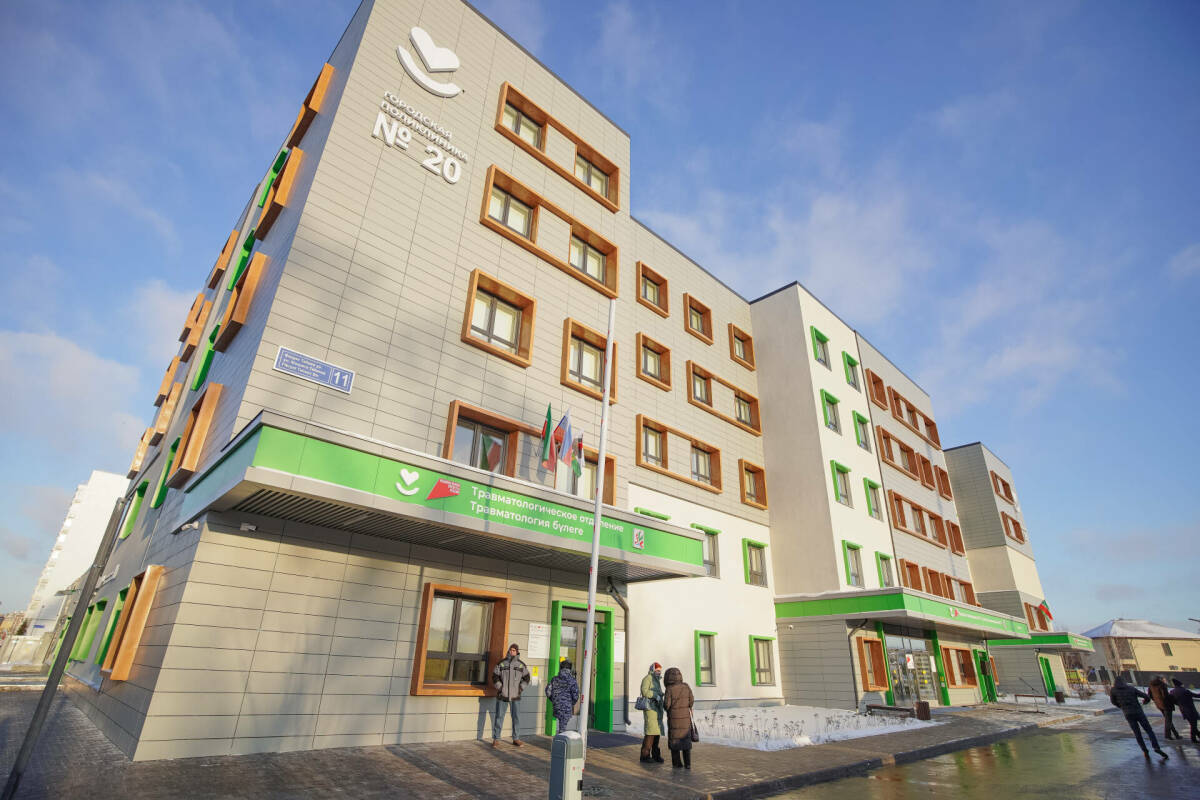 «Жилье еще вводят, а их уже построили»: какие врачи будут принимать в новых поликлиниках?