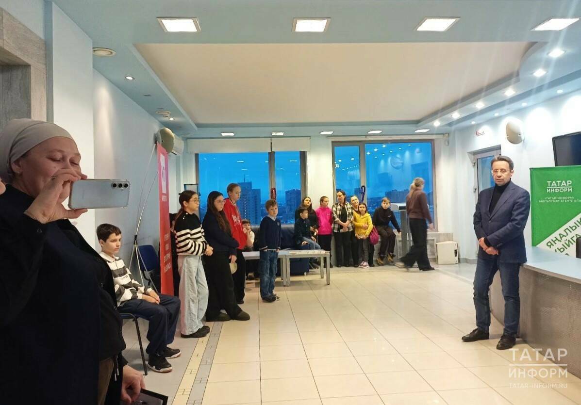 Чтобы знали, где работают папы и мамы: дети работников «Татмедиа» посетили «Татар-информ»