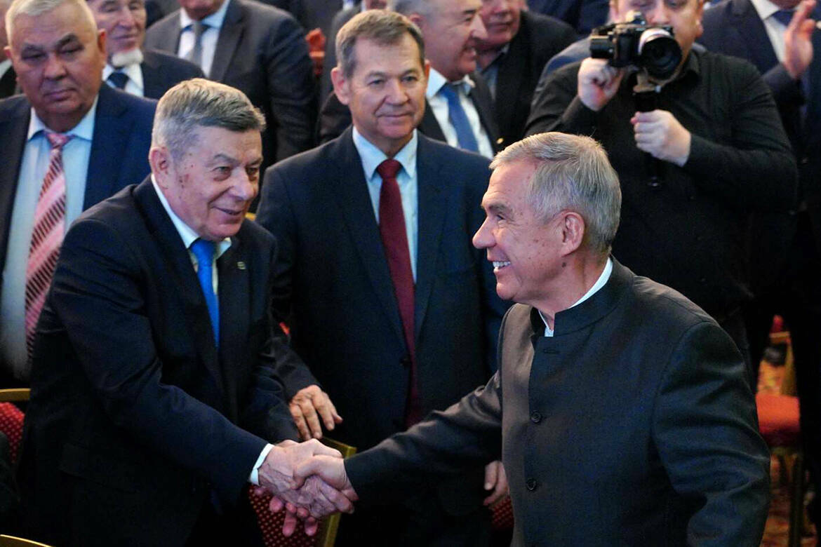 Минниханов принял участие в ХХ съезде Ассоциации «Совет муниципальных образований РТ»