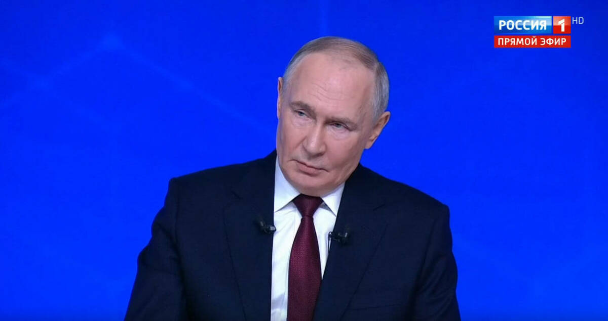 Путин: «Наши войска наступают по всей линии боевого соприкосновения»