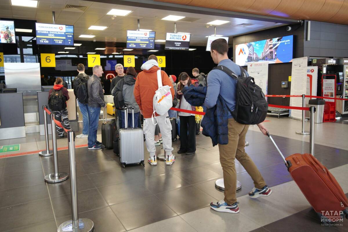 Депутаты Госдумы предложили ограничить наценку на продукты в аэропортах