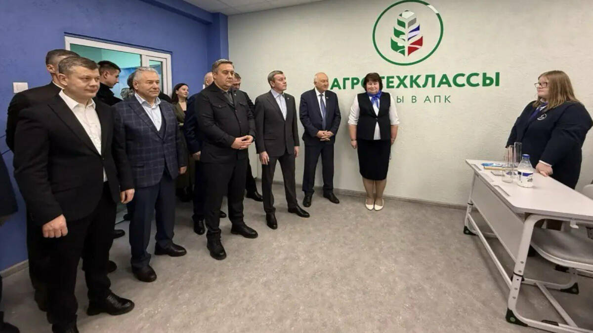 Марат Зяббаров открыл агротехнологический класс в школе Высокогорского района