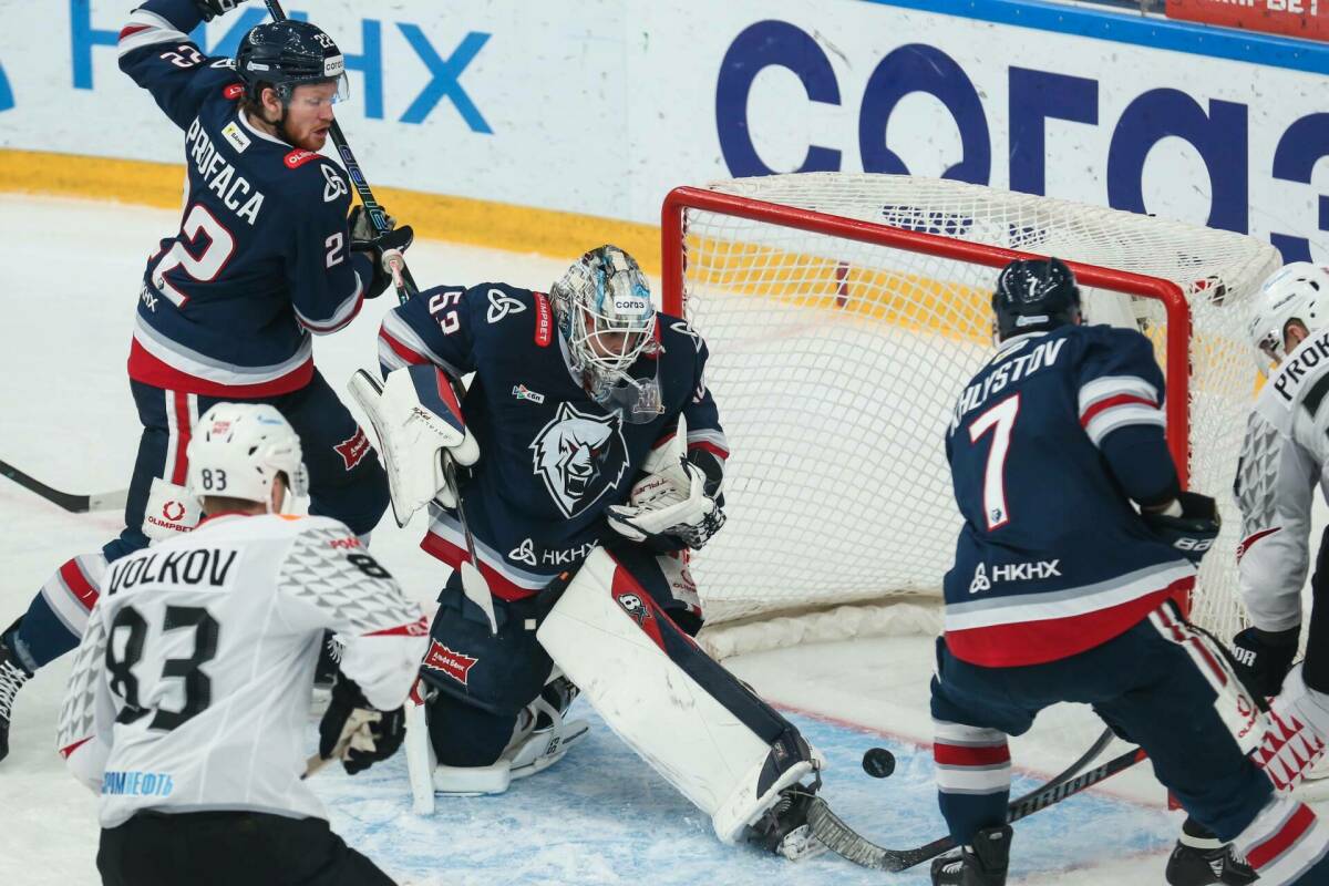 «Нефтехимик» сыграет с «Торпедо» в Нижнекамске