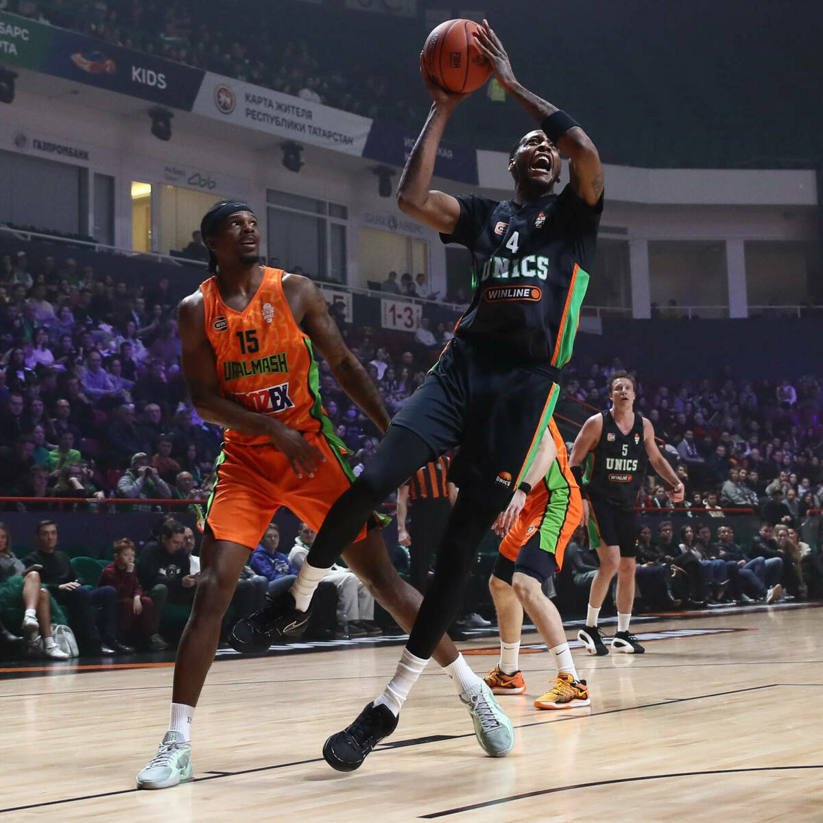 УНИКС в гостях обыграл «Уралмаш», набрав 100 очков