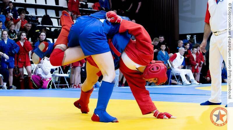 Российская сборная по самбо вернула право выступать на международных турнирах