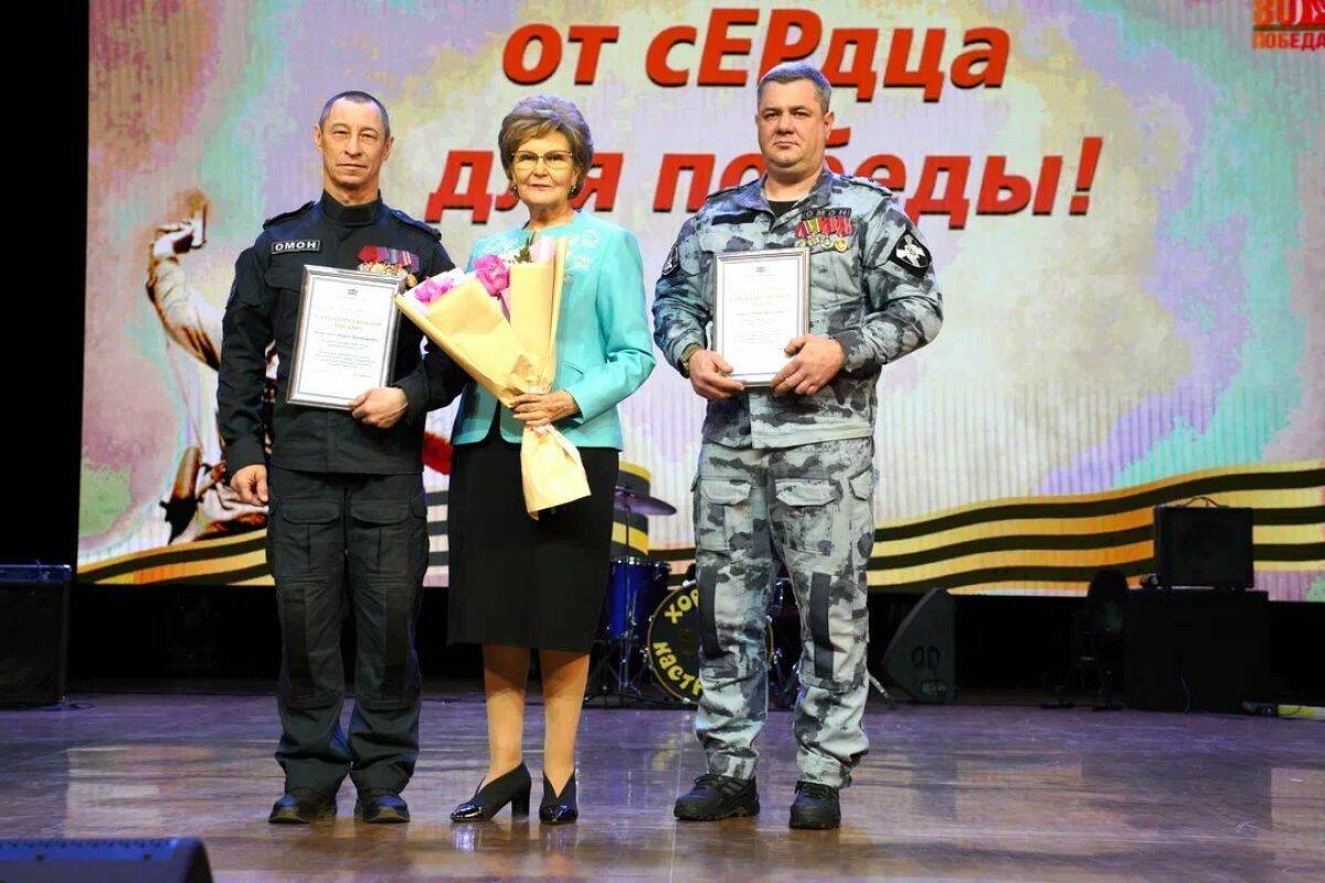 В КДК им. Ленина прошел концерт по случаю Международного дня добровольцев