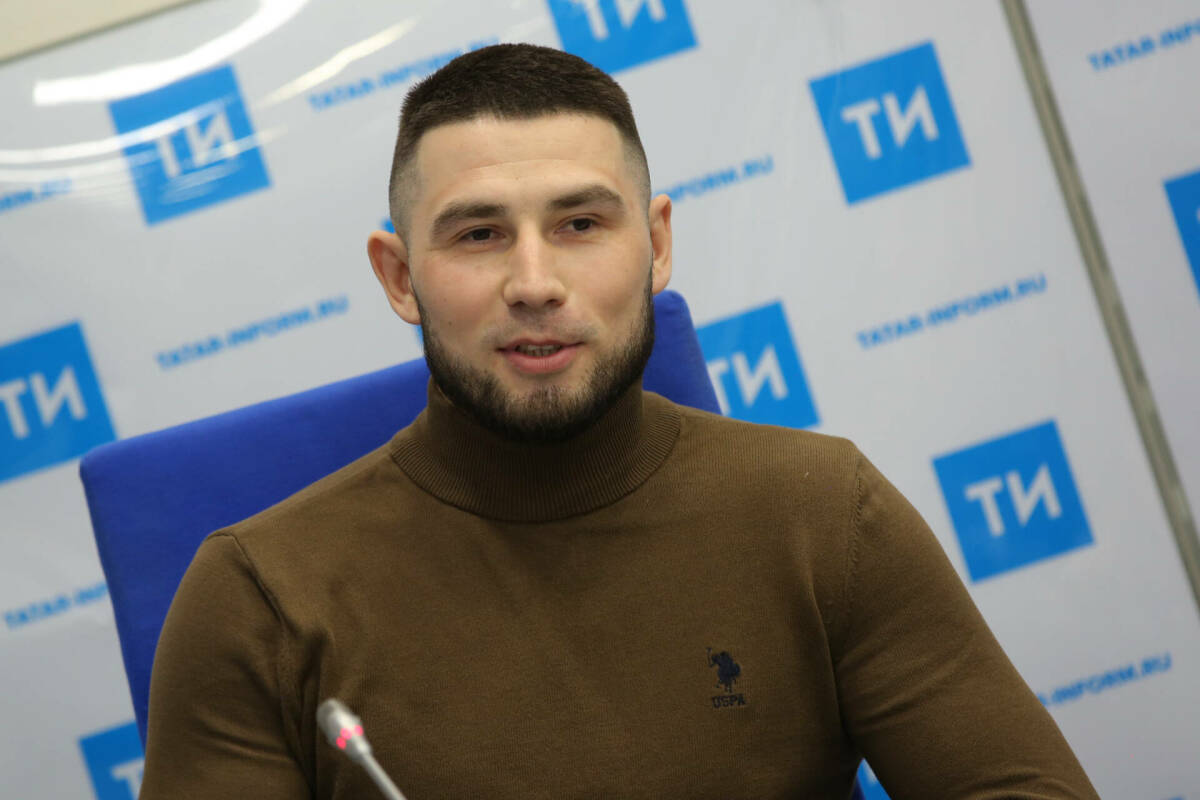 Ренас Калимуллин: «Однажды я судил, когда боролся нападающий «Ак Барса» Артем Лукоянов»