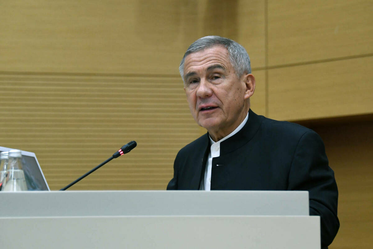 Минниханов: Подвиги героев Отечества вдохновляют нас