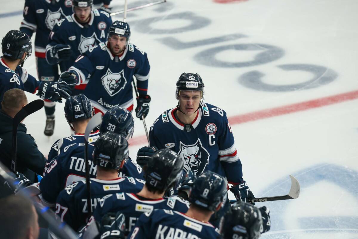 «Нефтехимик» полетит на матч с «Сочи» из Уфы, куда отправится на автобусе