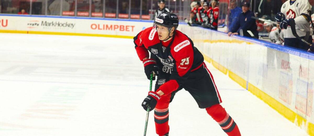 «Нефтяник» разгромил «Тамбов» на своем льду