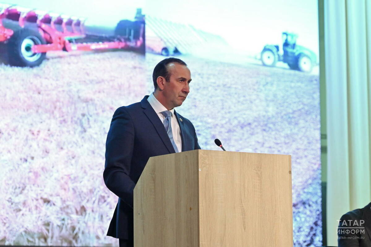 «Интересуйтесь программами!»: как Мухаметшин наставлял руководителя Тукаевского района