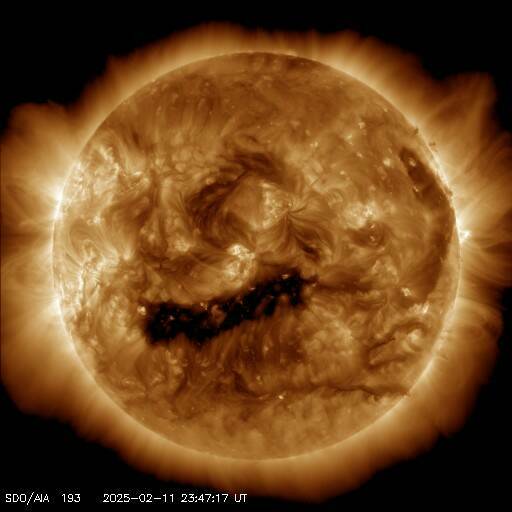 В КФУ рассказали о корональной дыре на Солнце