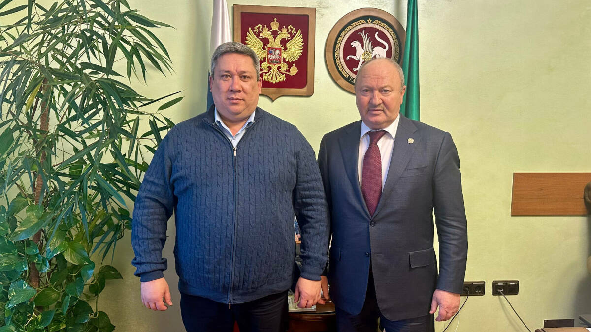 Полпреды Татарстана и Алтая обсудили в Москве вопросы сотрудничества