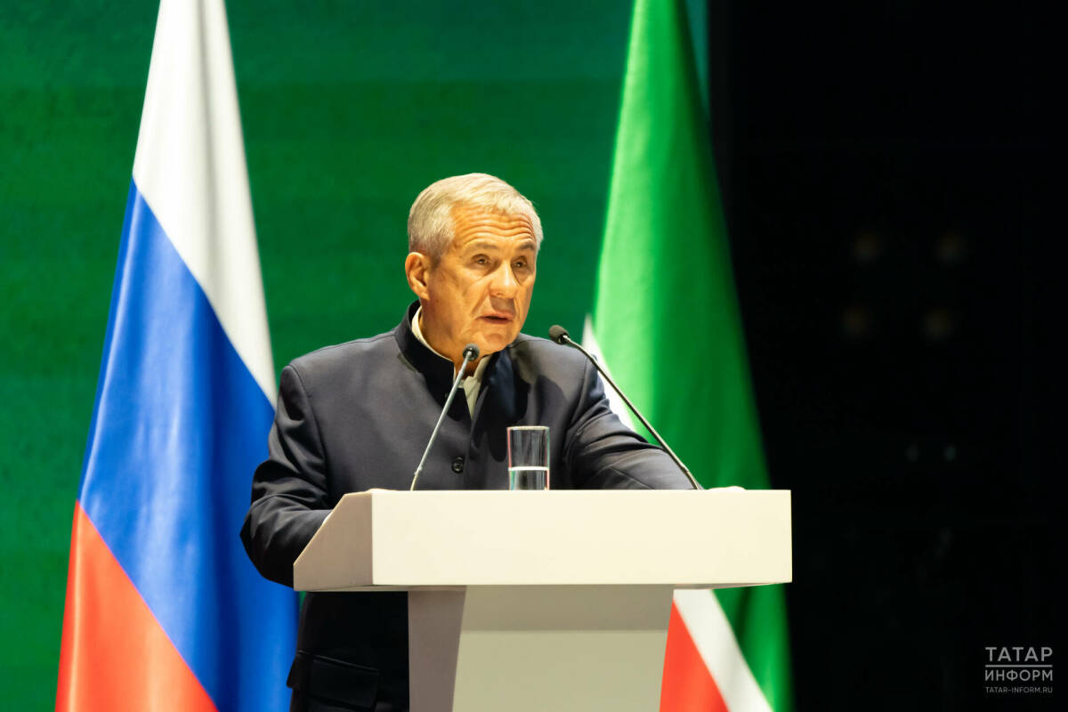 Рустам Минниханов поручил своевременно организовать весенне-полевые работы