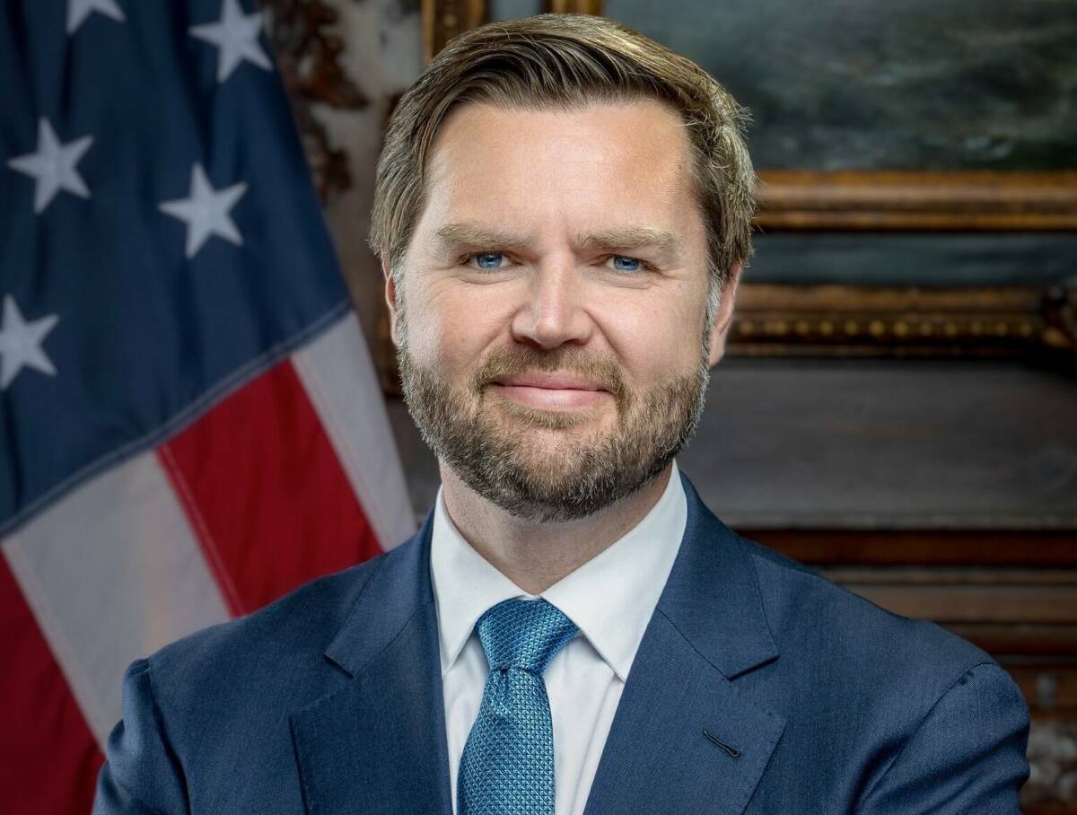 В Госдуме отреагировали на слова Вэнса о возможной отправке войск на Украину