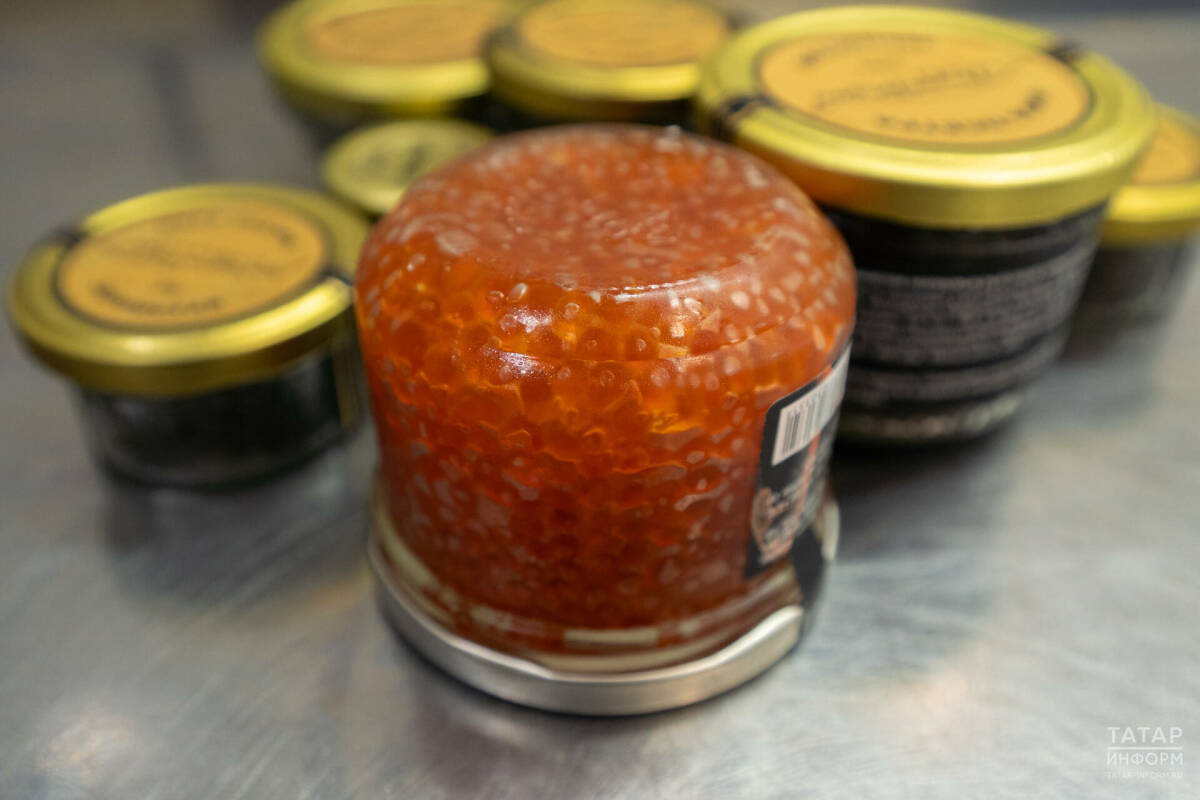 В России заявили о снижении отпускных цен на красную икру