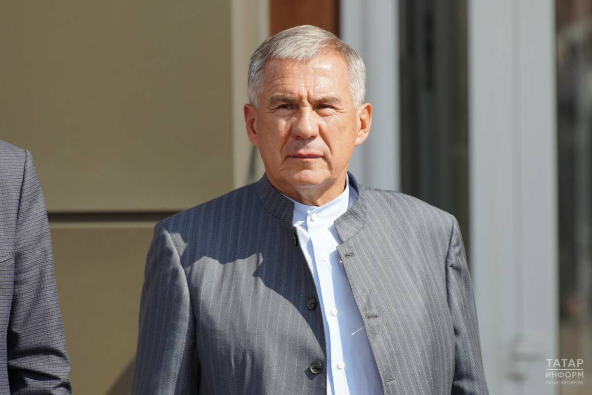 Минниханов поздравил татарстанцев с Днем памяти воинов-интернационалистов