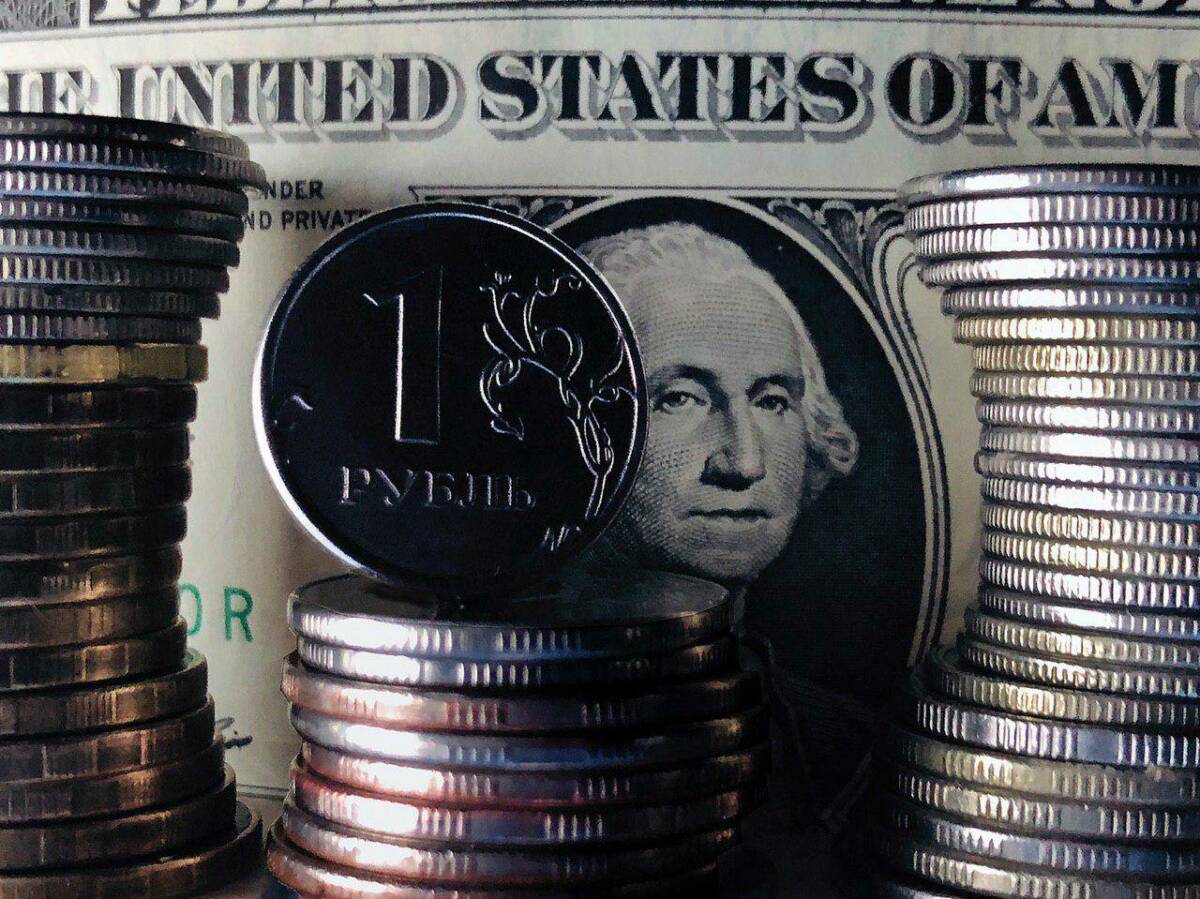 Экономист Колташов допустил ослабление рубля на фоне переговоров в Эр-Рияде