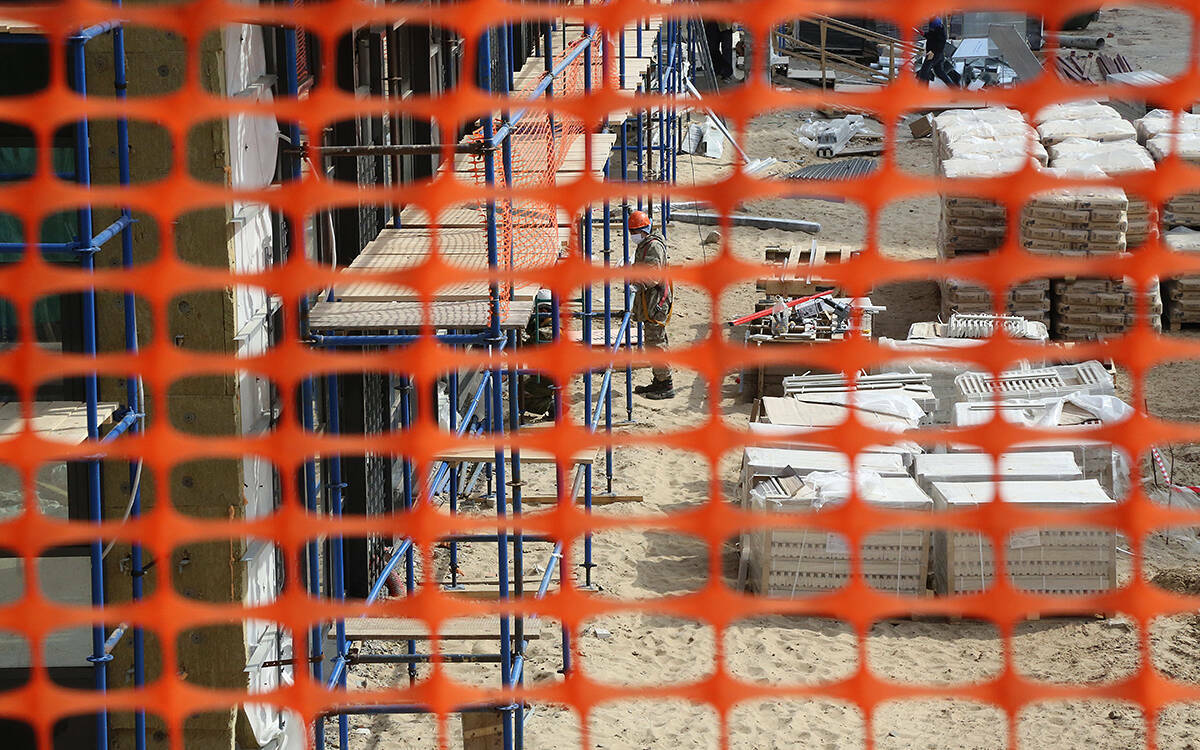 «Это не что-то удивительное для России»: что будет со стройкой, если заморозить цены