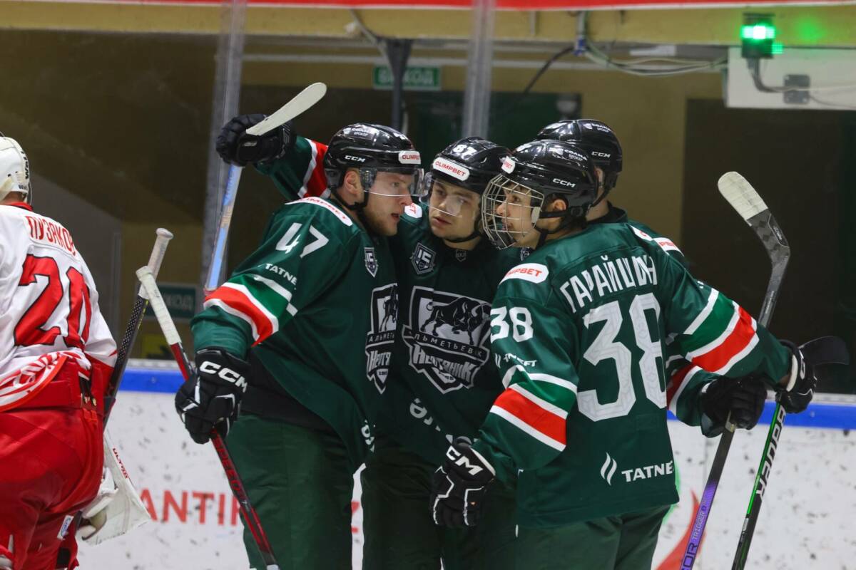 «Нефтяник» гостит у «Югры»