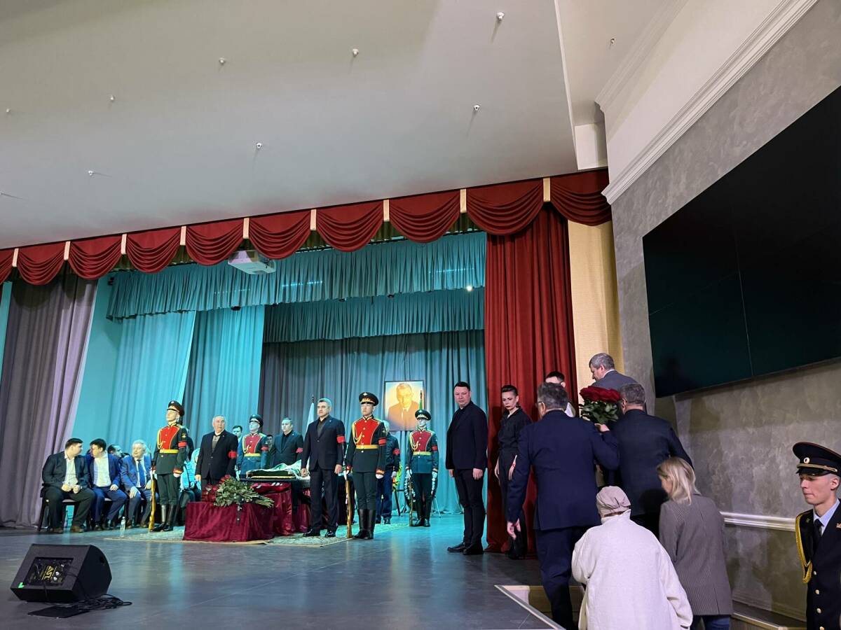 В Казани прощаются с бывшим заместителем премьер-министра Татарстана Хайруллиным