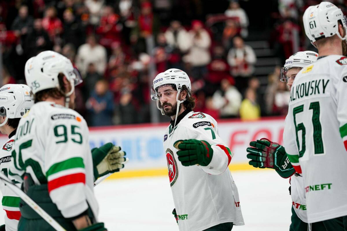 Ник Петан не полетел на выездную серию с «Ак Барсом». Полный список игроков