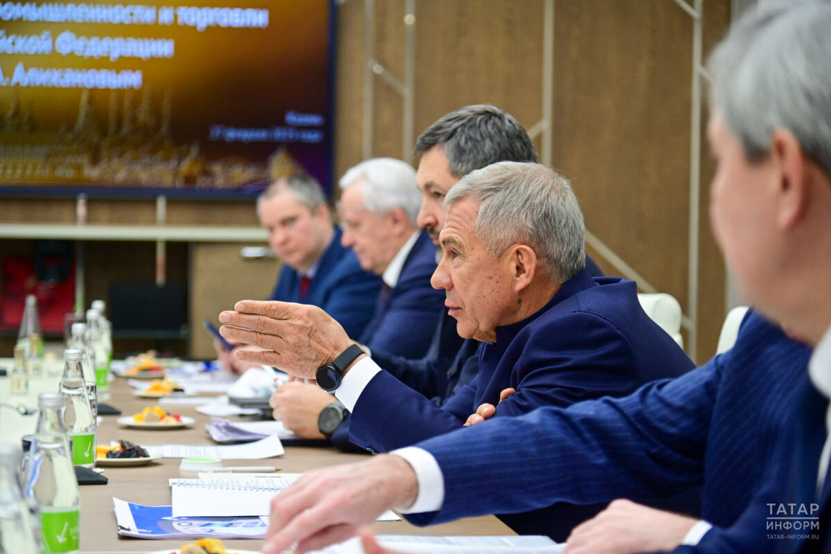 Минниханов обсудил с Алихановым вопросы развития промышленности Татарстана
