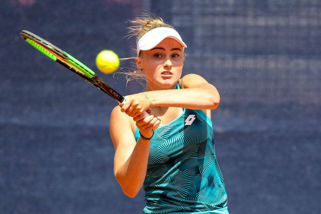 Полина Кудерметова снялась с турнира WTA-500 в Абу-Даби